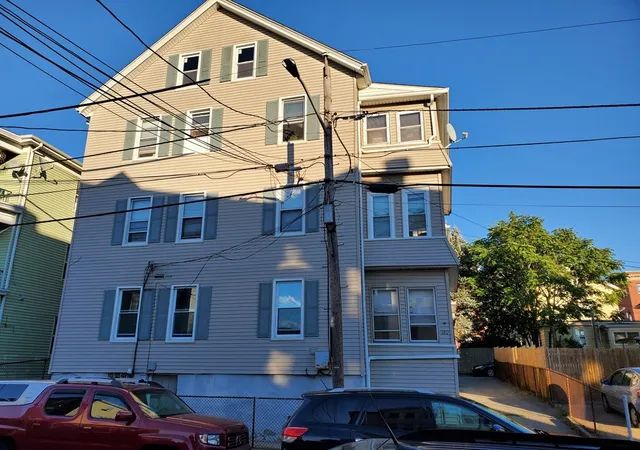 2nd image of 178 Thomas St, Fall River, MA 02723 | MLS# 72925266