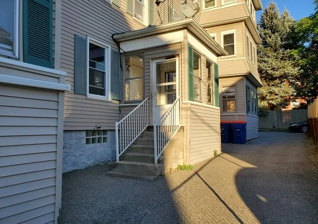 4th image of 178 Thomas St, Fall River, MA 02723 | MLS# 72925266