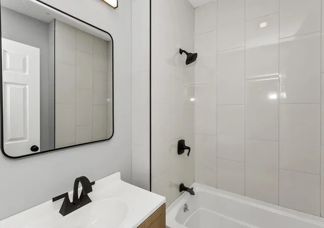 Listing Photo 4 - Condo for sale in building located at 58 Euclid Ave, Springfield, MA 02169