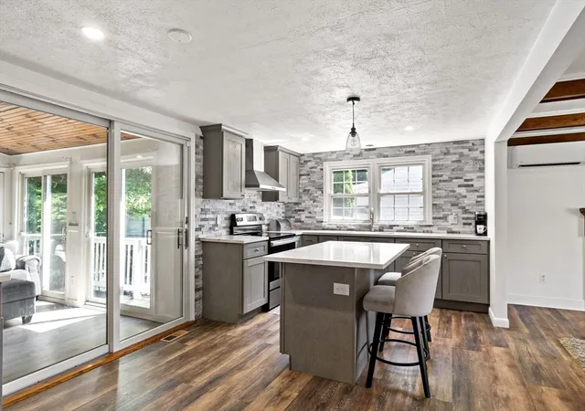 Homes for sale in Tiverton, RI | 80 Briggs Ln, Tiverton, RI 02878 | MLS# 73544729