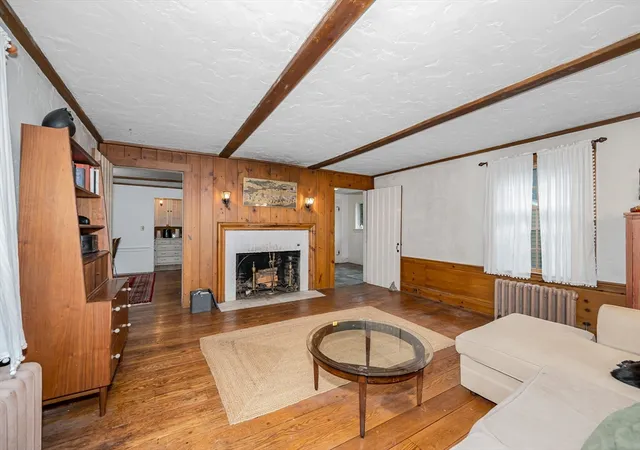 4th image of 39 Holman Rd, Auburndale, MA 02466 | MLS# 73540949