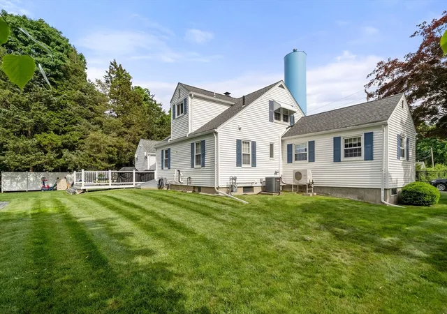 4th image of 24 Wilbur St, Raynham, MA 02767 | MLS# 73537122