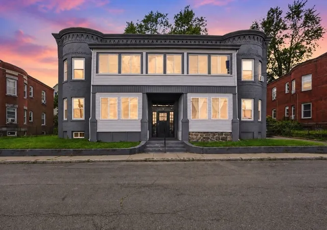 37th image of 3 Park View Ter #2, Holyoke, MA 01040 | MLS# 73565848