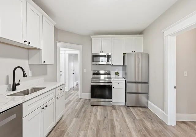 4th image of 3 Park View Ter #2, Holyoke, MA 01040 | MLS# 73565848