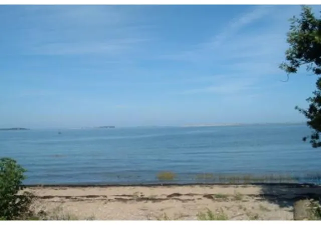 Condominium at 60 Robbins Road #Unit 8B, Plymouth, MA 02360 | MLS# 70532810 | | Sold on 2010-11-22