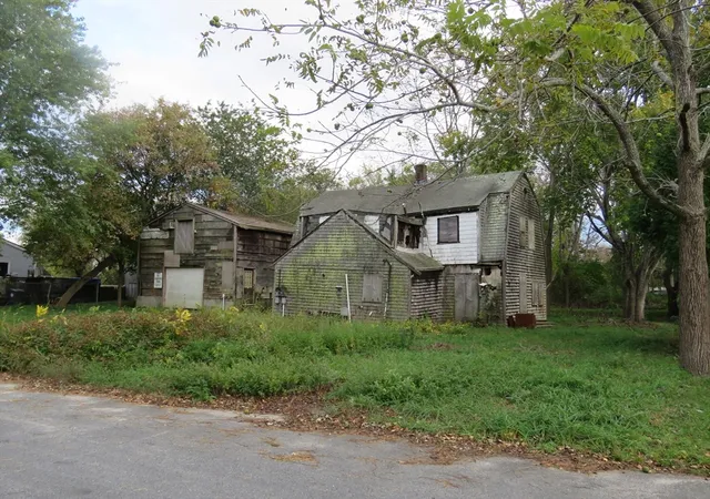 5th image of 44 Bernard St, Acushnet, MA 02743 | MLS# 73446126