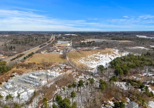 5th image of 11 Pond Hill, Amesbury, MA 01913 | MLS# 73559107