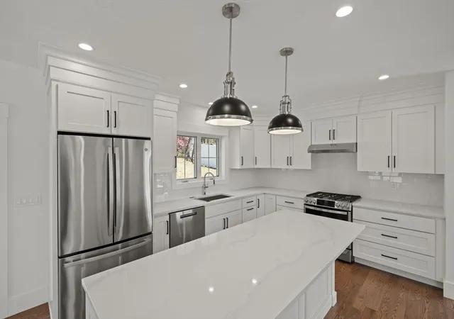 Photo 3 of Single family home for sale at 301 Maple, Shrewsbury, MA 01545 | MLS# 73515200 | Listing updated on 2026-09-21
