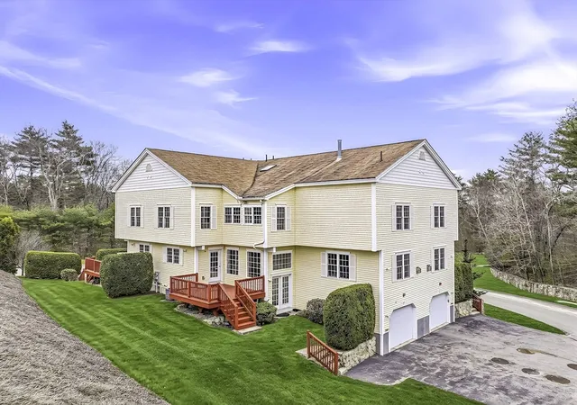 Homes for sale in Hopkinton, MA | 4 Patriots Blvd #4, Hopkinton, MA 01748 | MLS# 73489419