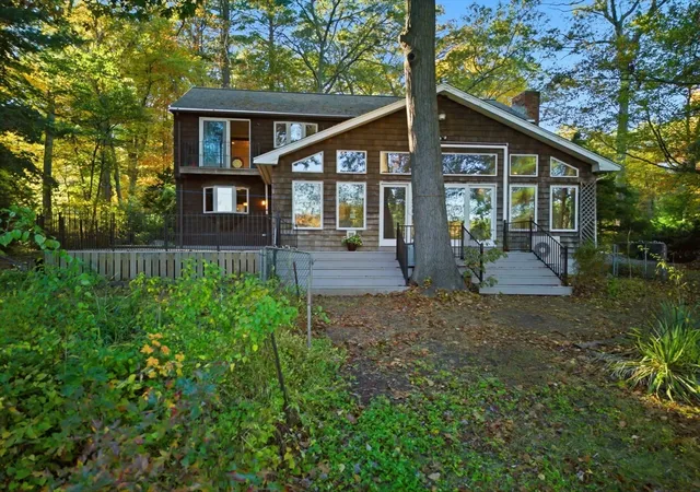 Homes for sale in Hopkinton, MA | 33 W Elm St, Hopkinton, MA 01748 | MLS# 73530864