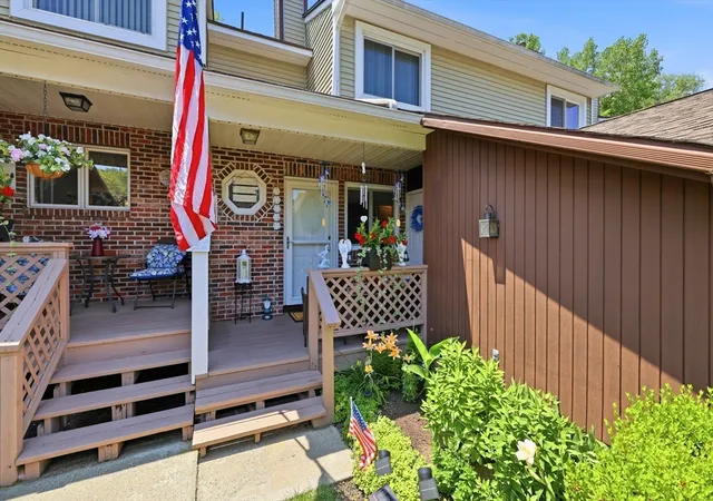 1st image of 204 Brookfield Ln #204, Agawam, MA 01001 | MLS# 73553861