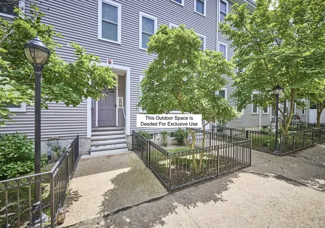 Homes for sale in Cambridge, MA | 9 Mullins Ct, Cambridge, MA 02141 | Houzeo