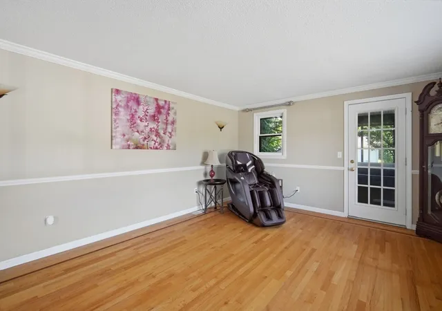 Photo 4 of Single family home for sale at 35 Cross Meadow Rd, East Longmeadow, MA 01028 | MLS# 73549141 | Listing updated on 2026-09-10