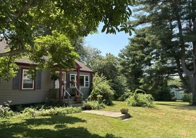 2nd image of 11 Blain St, Acushnet, MA 02743 | MLS# 73545484