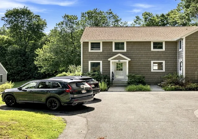 30th image of 76 Laurel St #A, Greenfield, MA 01301 | MLS# 73566519