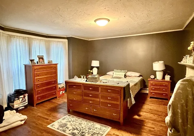 Photo 3 of House for sale at 92 Walnut St, Clinton, MA 01510 | MLS# 73560578 | Listing updated on 2026-09-22