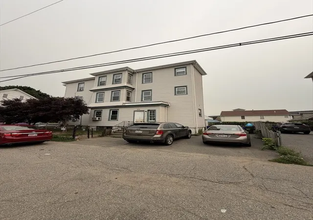 Listing Photo 3 - Condo for sale in building located at 898 Rodman St, Fall River, MA 02721