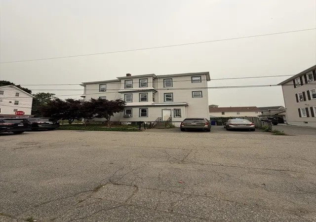 Listing Photo 4 - Condo for sale in building located at 898 Rodman St, Fall River, MA 02721