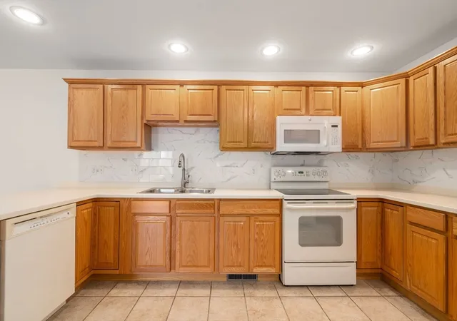 Homes for sale in Ashland, MA | 18 Haven Way #18, Ashland, MA 01721 | MLS# 73533374