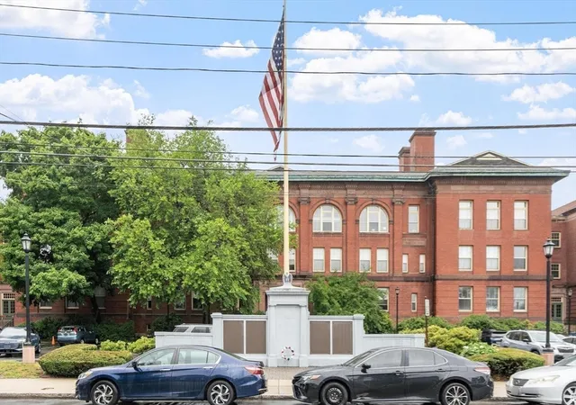 Homes for sale in Medford, MA | 54 Forest St #412, Medford, MA 02155 | MLS# 73546512