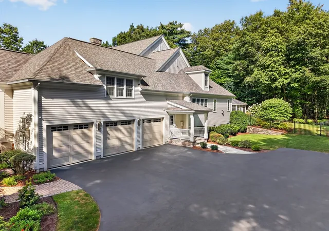 Photo 3 of Single family home for sale at 114 Fox Run Rd, Bolton, MA 01740 | MLS# 73567553 | Listing updated on 2026-10-07