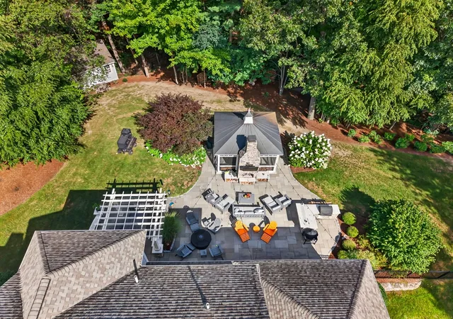 Photo 4 of Single family home for sale at 114 Fox Run Rd, Bolton, MA 01740 | MLS# 73567553 | Listing updated on 2026-10-07