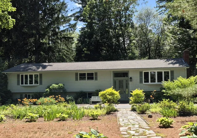 Homes for sale in Southborough, MA | 1 Tara Rd, Southborough, MA 01772 | MLS# 73546294