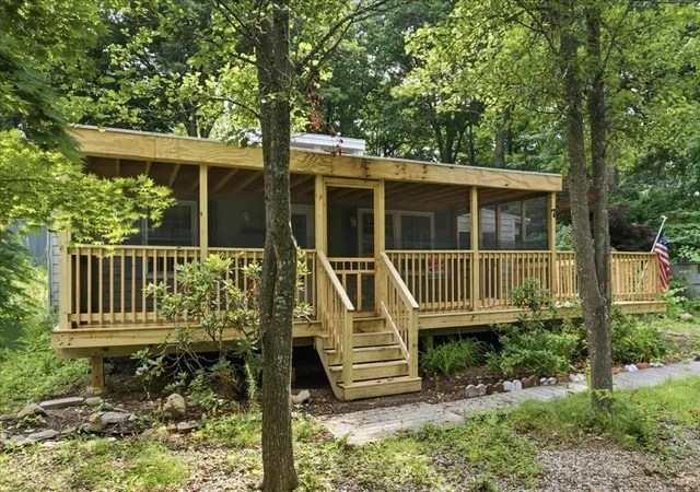 3rd image of 7 Victoria Ave, Rutland, MA 01543 | MLS# 73553859