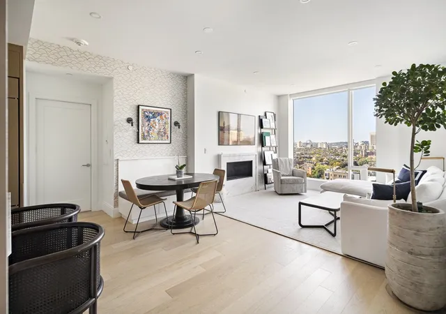 2nd image of 380 Harrison Ave #PH2H, Boston, MA 02118 | MLS# 73525123