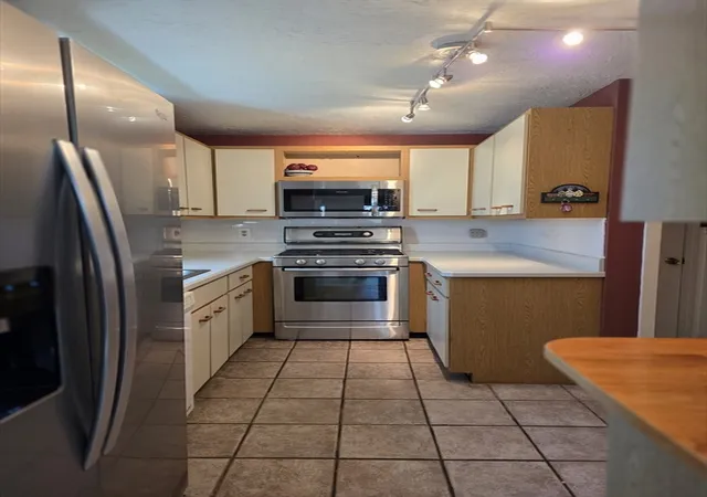 4th image of 52 Liberty St #C5, Plymouth, MA 02360 | MLS# 73554992