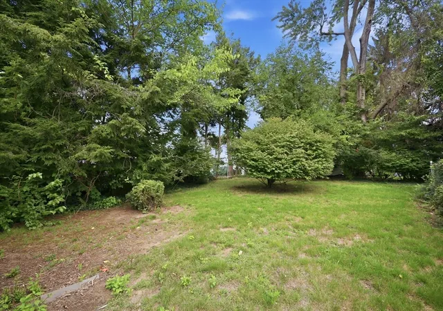 Photo 25 of Single family home for sale at 43 Eddywood St, Springfield, MA 01118 | MLS# 73569013 | Listing updated on 2026-08-31