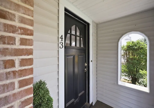 Photo 3 of Single family home for sale at 43 Eddywood St, Springfield, MA 01118 | MLS# 73569013 | Listing updated on 2026-09-18