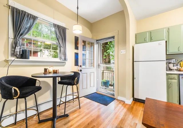 4th image of 9 Hall St, Somerville, MA 02144 | MLS# 73545161