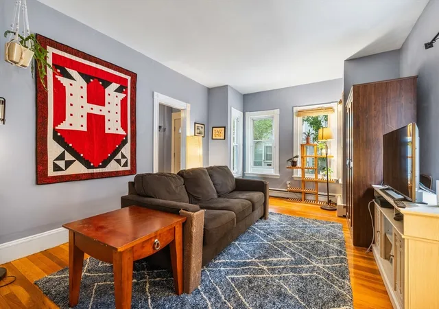 5th image of 9 Hall St, Somerville, MA 02144 | MLS# 73545161