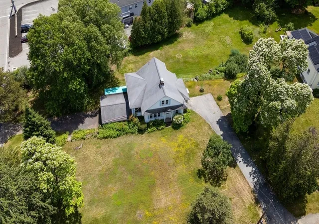 2nd image of 162 164 E Main St, Northborough, MA 01532 | MLS# 73548165