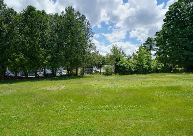 3rd image of 162-164 E Main St, Northborough, MA 01532 | MLS# 73548165