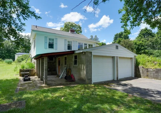 4th image of 162-164 E Main St, Northborough, MA 01532 | MLS# 73548165