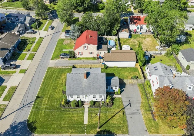 Photo 3 of Sale Pending at 189 Adelaide St, New Bedford, MA 02745 | MLS# 73569522 | Listing updated on 2026-09-24