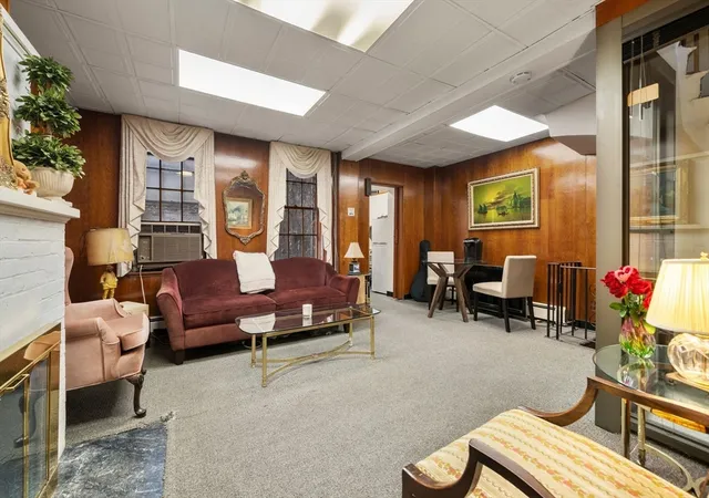 1st image of 4 Derne St #1, Boston, MA 02114 | MLS# 73485064
