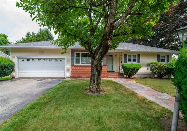 2nd image of 10 Magnolia Rd, Methuen, MA 01844 | MLS# 73563049