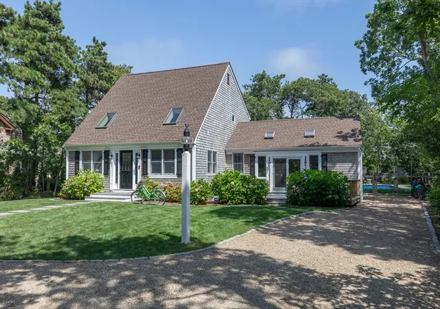 1st image of 21 Vickers Street, Edgartown, MA 02539 | MLS# 73567342
