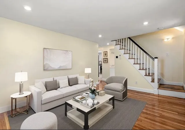 Homes for sale in Ashland, MA | 167 Myrtle St, Ashland, MA 01721 | MLS# 73534565
