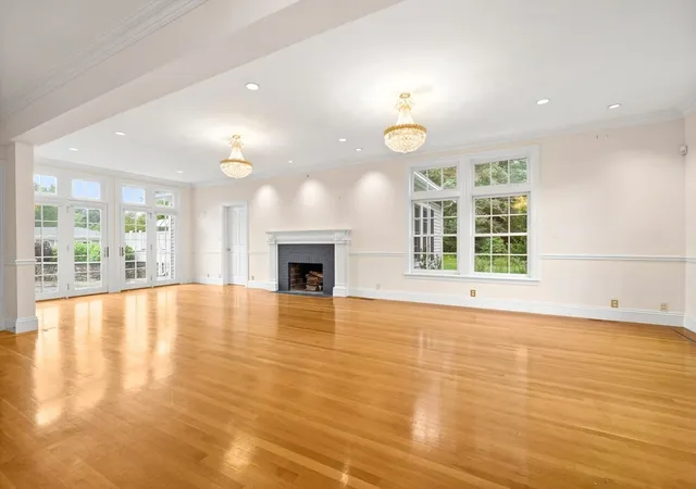 Photo 2 of Mansion for sale at 140 High St, Dunstable, MA 01827 | MLS# 73545466 | Listing updated on 2026-09-30