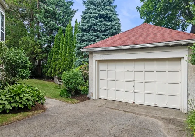 Photo 3 of Sale Pending at 27 Oliver St, Watertown, MA 02472 | MLS# 73538490 | Listing updated on 2026-09-02