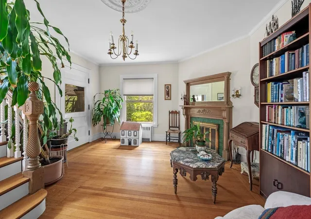 Listing Photo 4 - Condo for sale in building located at 27 Oliver St, Watertown, MA 01757