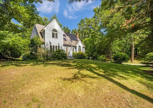 3rd image of 20 Ortolani Cir, Kingston, MA 02364 | MLS# 73548547