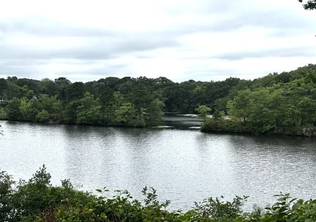 2nd image of 78 Edgewater Dr, Blackstone, MA 01504 | MLS# 73565224