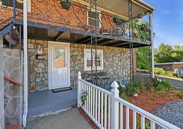 Photo 4 of Single family home for sale at 140 Ruskin St, Chicopee, MA 01020 | MLS# 73534617 | Listing updated on 2026-10-04