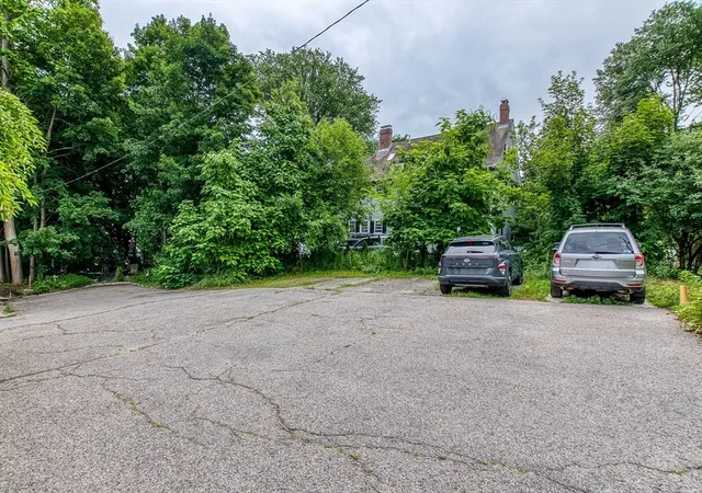 18th image of 4 Spruce Street #4, Dedham, MA 02026 | MLS# 73559806