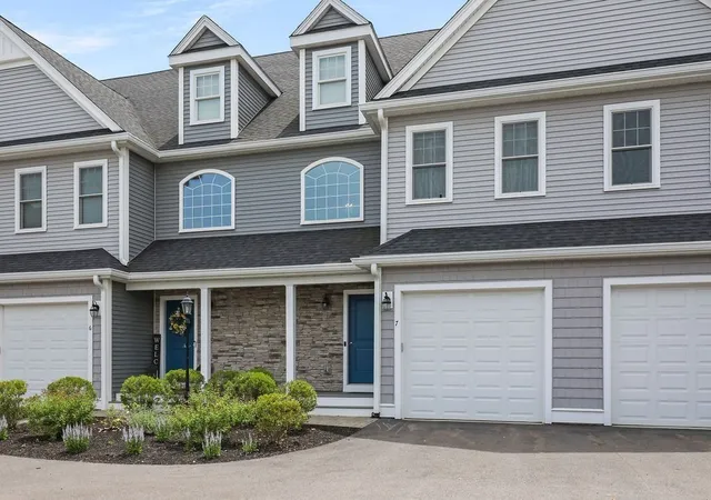 1st image of 90 Lebaron Boulevard #7, Lakeville, MA 02347 | MLS# 73526736